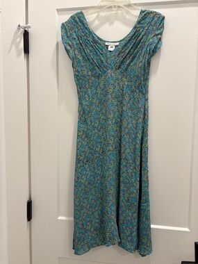 DEAN ALAN  V-Neck Knee-Length Dress with Side Zipper; Size: XS